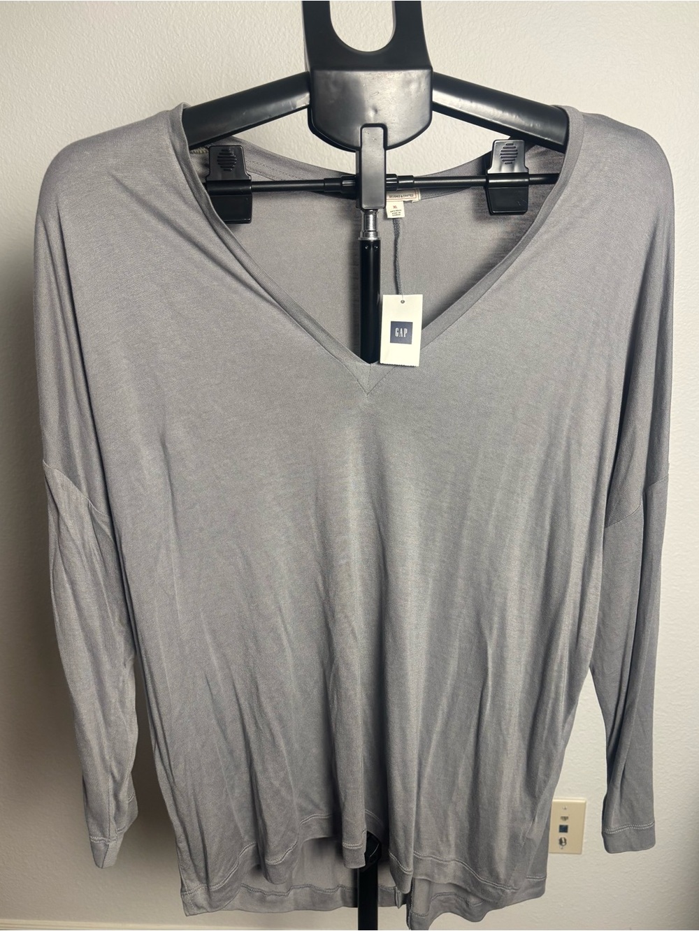 GAP Light Gray V-Neck Long Sleeve Top